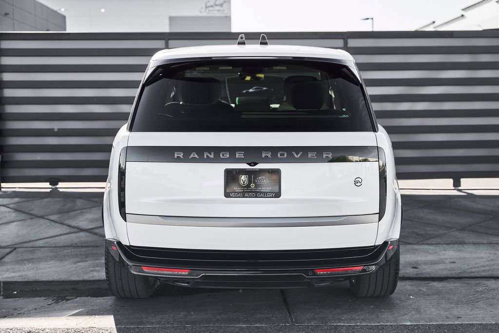 Used 2024 Land Rover Range Rover SV AWD/4WD image 15