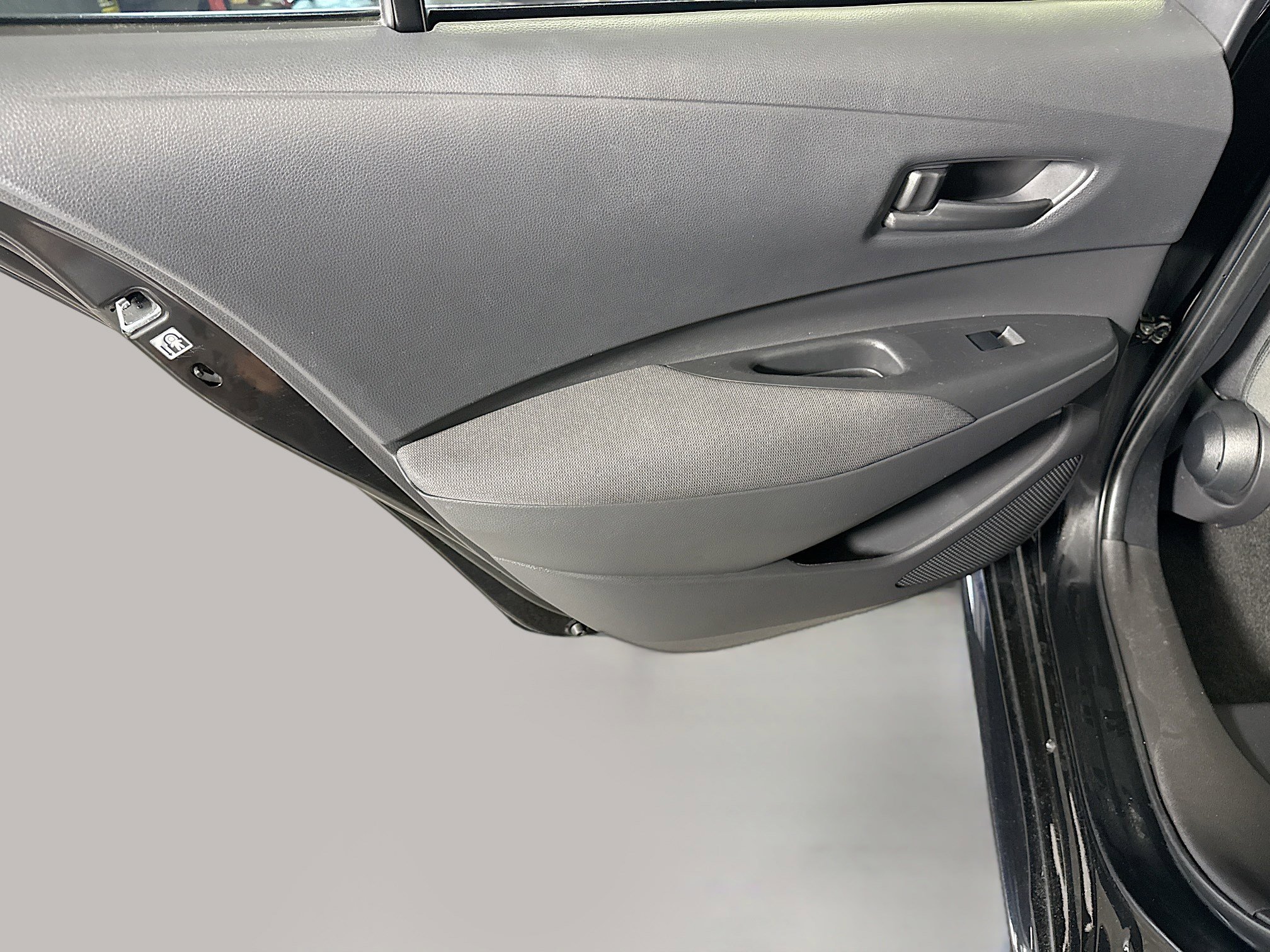Used 2024 Toyota Corolla LE FWD image 25