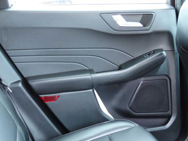 Certified 2025 Ford Escape Platinum image 16