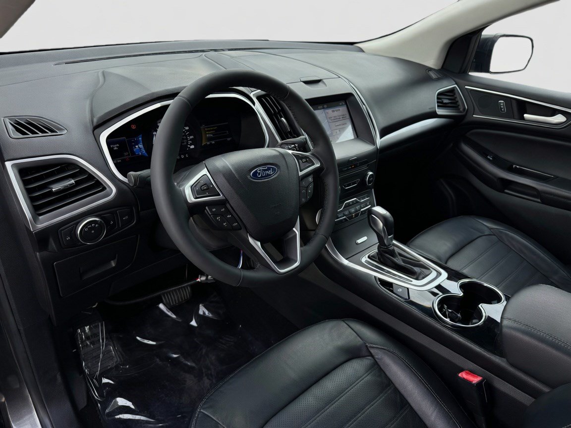 Used 2016 Ford Edge SEL w/ Equipment Group 201A FWD image 7