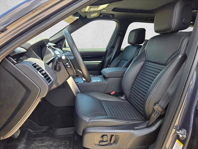 Certified 2025 Land Rover Discovery S AWD/4WD image 17
