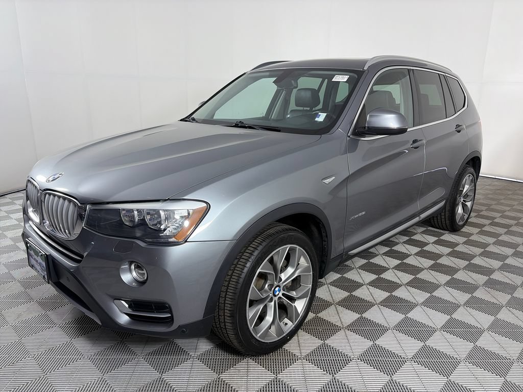 Used 2016 BMW X3 xDrive28i AWD/4WD image 3