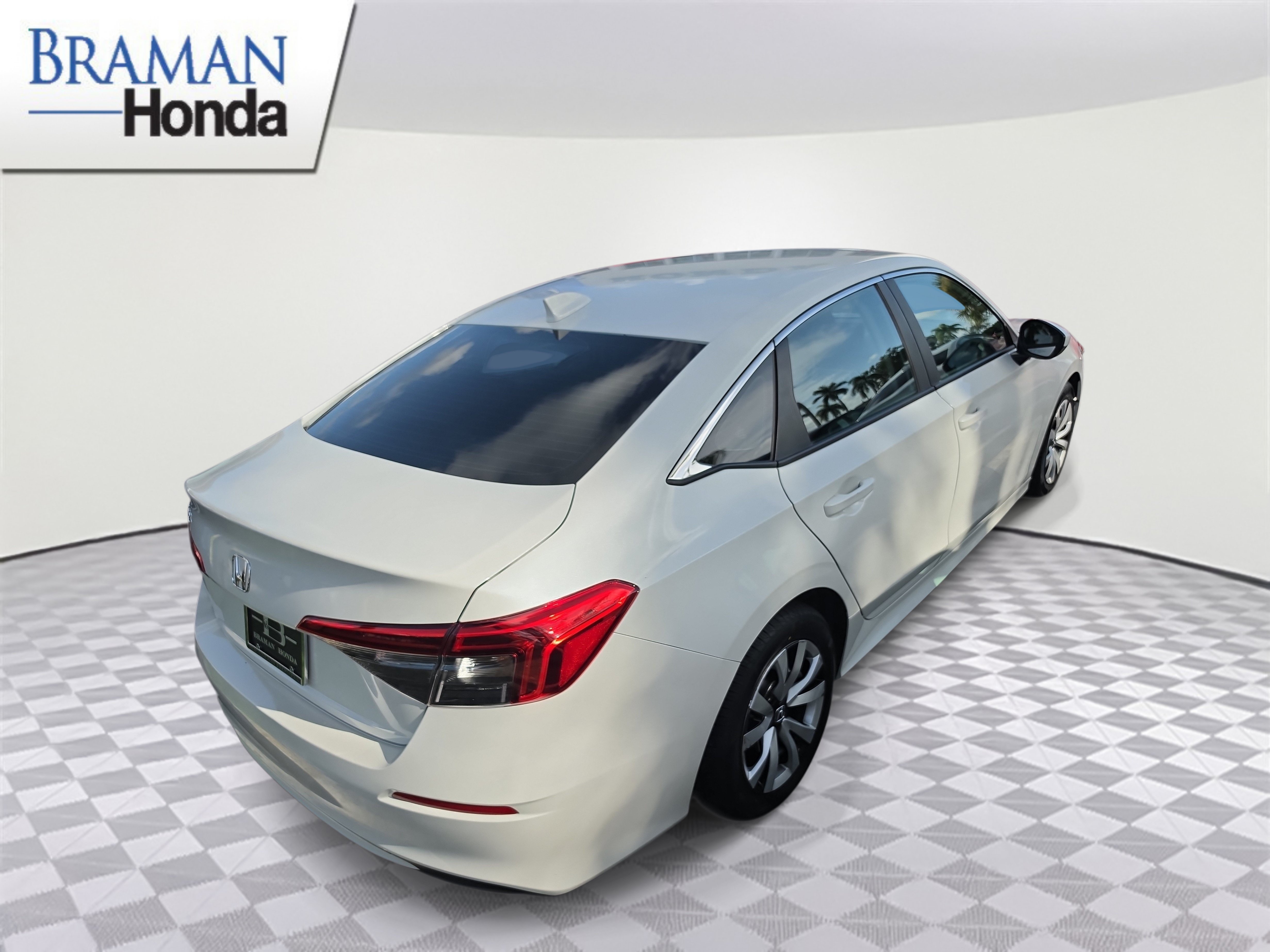 Certified 2023 Honda Civic LX image 3