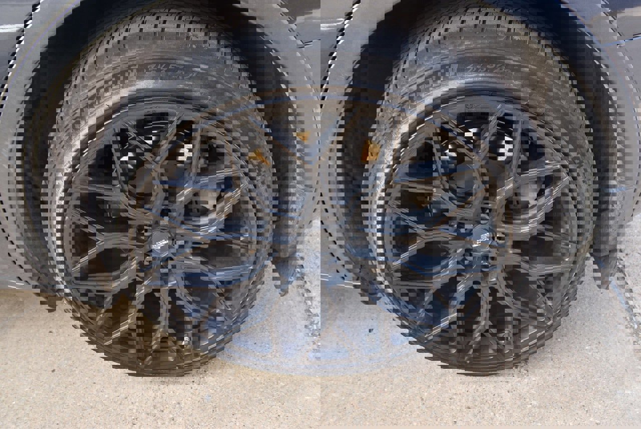 Used 2021 Tesla Model Y Long Range image 10