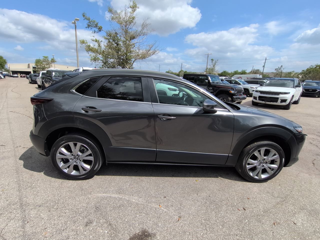 Used 2023 MAZDA CX-30 AWD 2.5 S w/ Select Package image 4