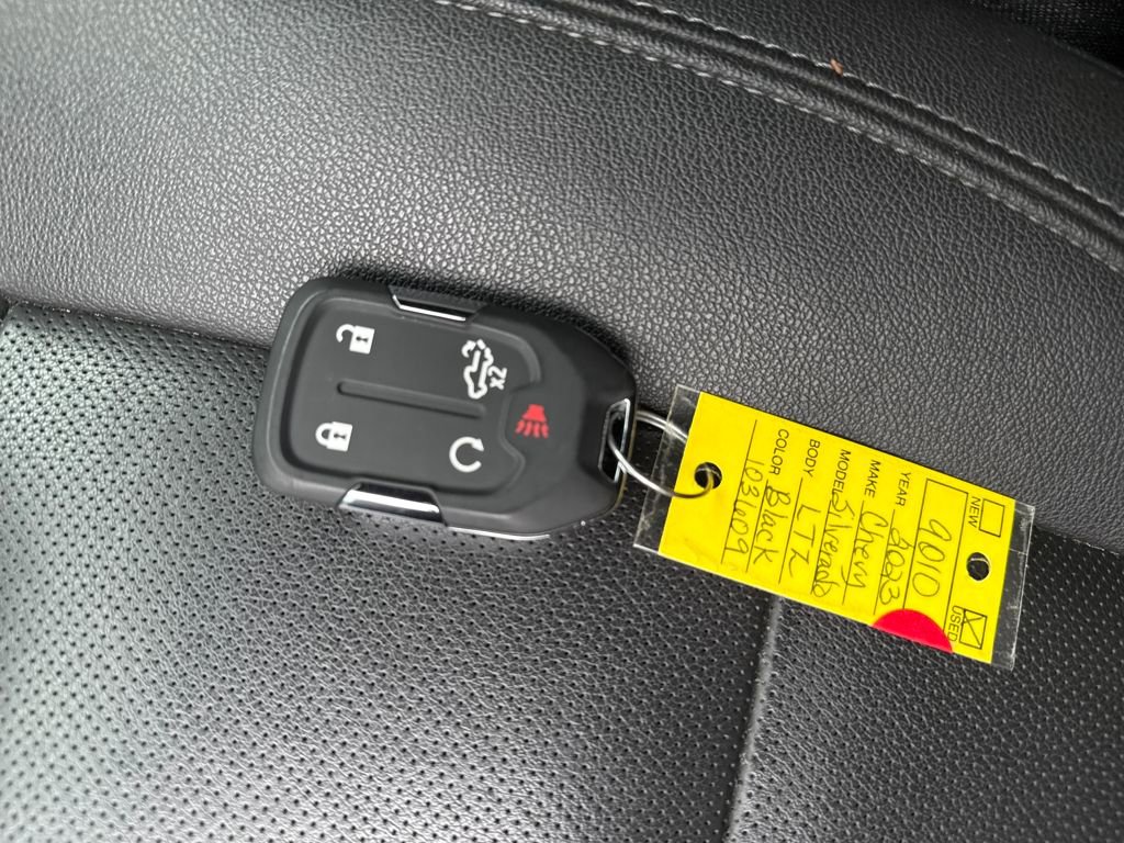 Used 2023 Chevrolet Silverado 2500 LTZ image 36