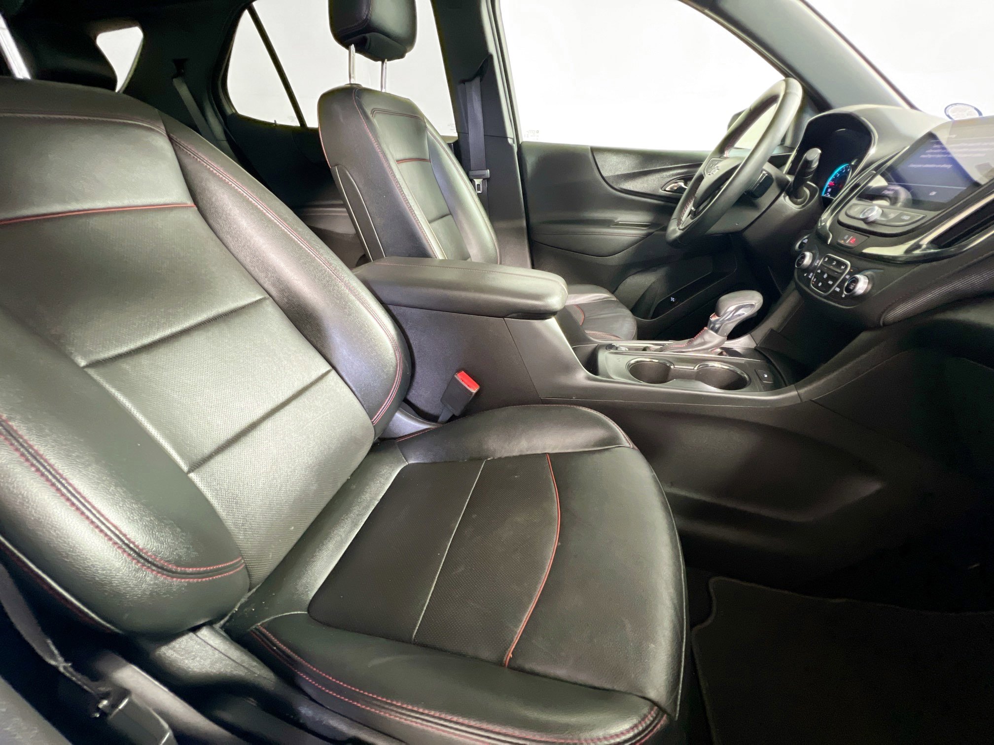 Used 2024 Chevrolet Equinox RS w/ RS Leather Package FWD image 31
