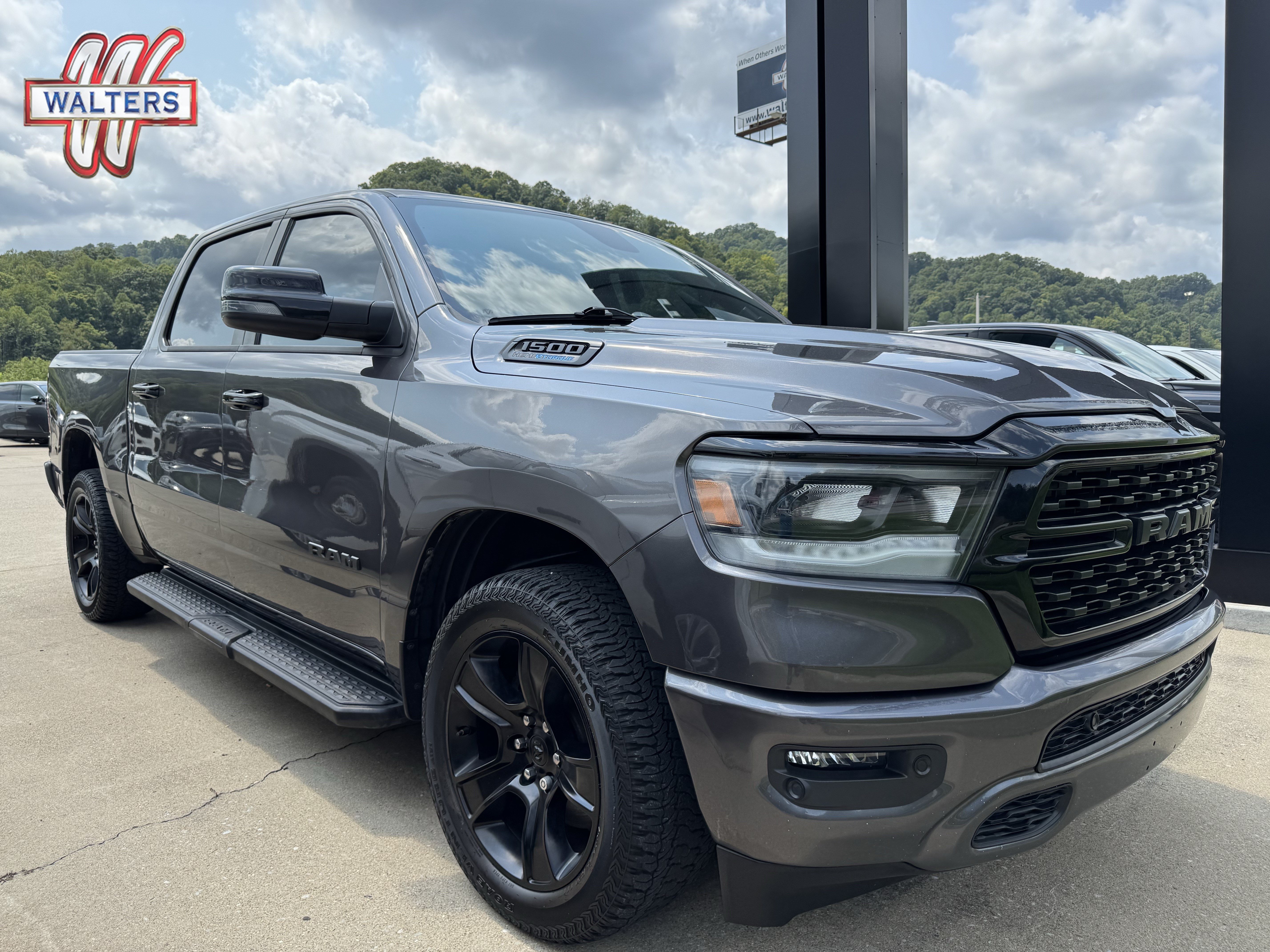 Used 2023 RAM 1500 Big Horn AWD/4WD image 1