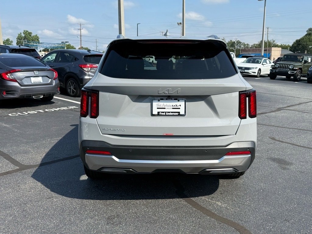 New 2025 Kia Sorento S w/ Panoramic Sunroof Package image 4