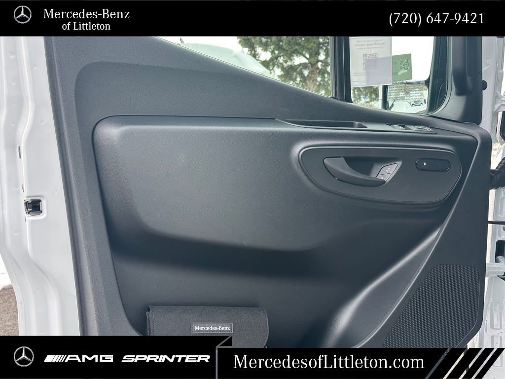 New 2025 Mercedes-Benz Sprinter 2500 image 12