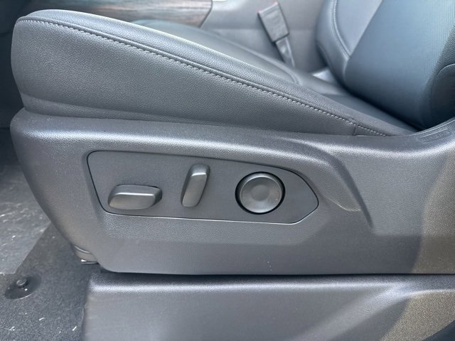 New 2026 GMC Sierra 1500 SLT w/ SLT Premium Plus Package image 18