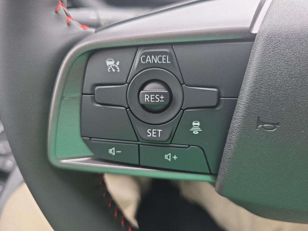 New 2026 Nissan Sentra SR w/ Floor Mat Package FWD image 10