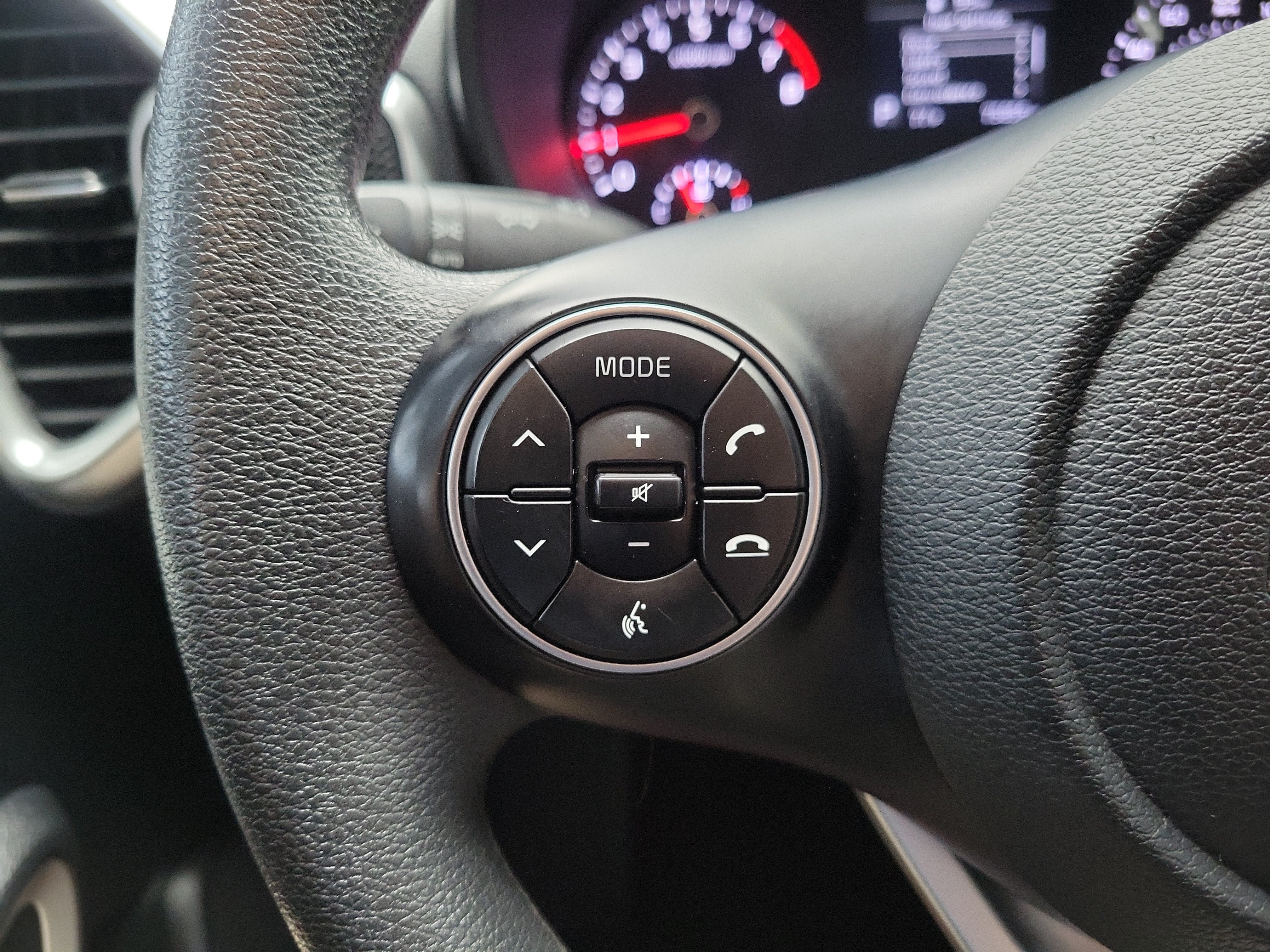 Certified 2022 Kia Soul LX FWD image 27