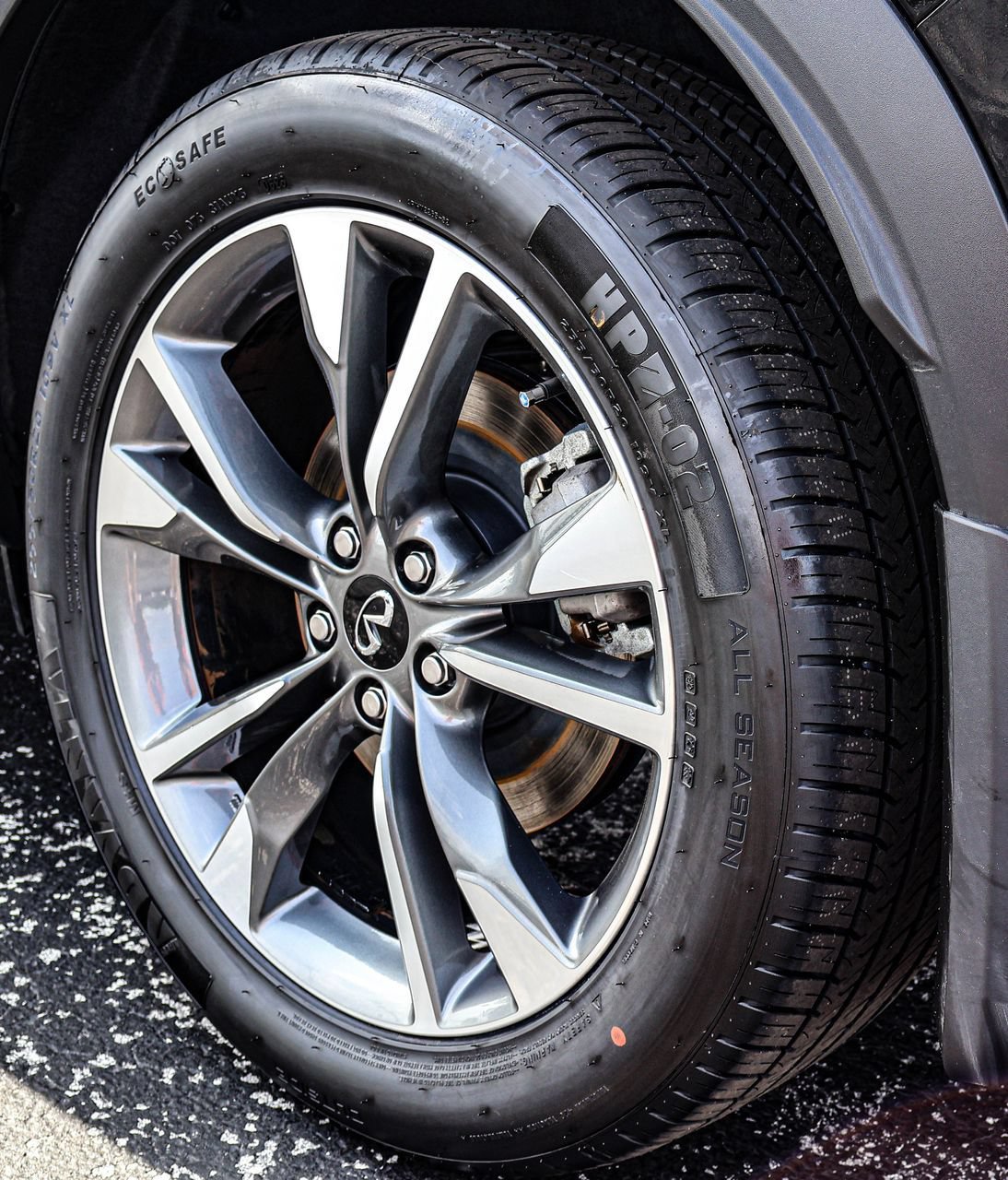 Used 2023 INFINITI QX60 Luxe w/ Cargo Package FWD image 9