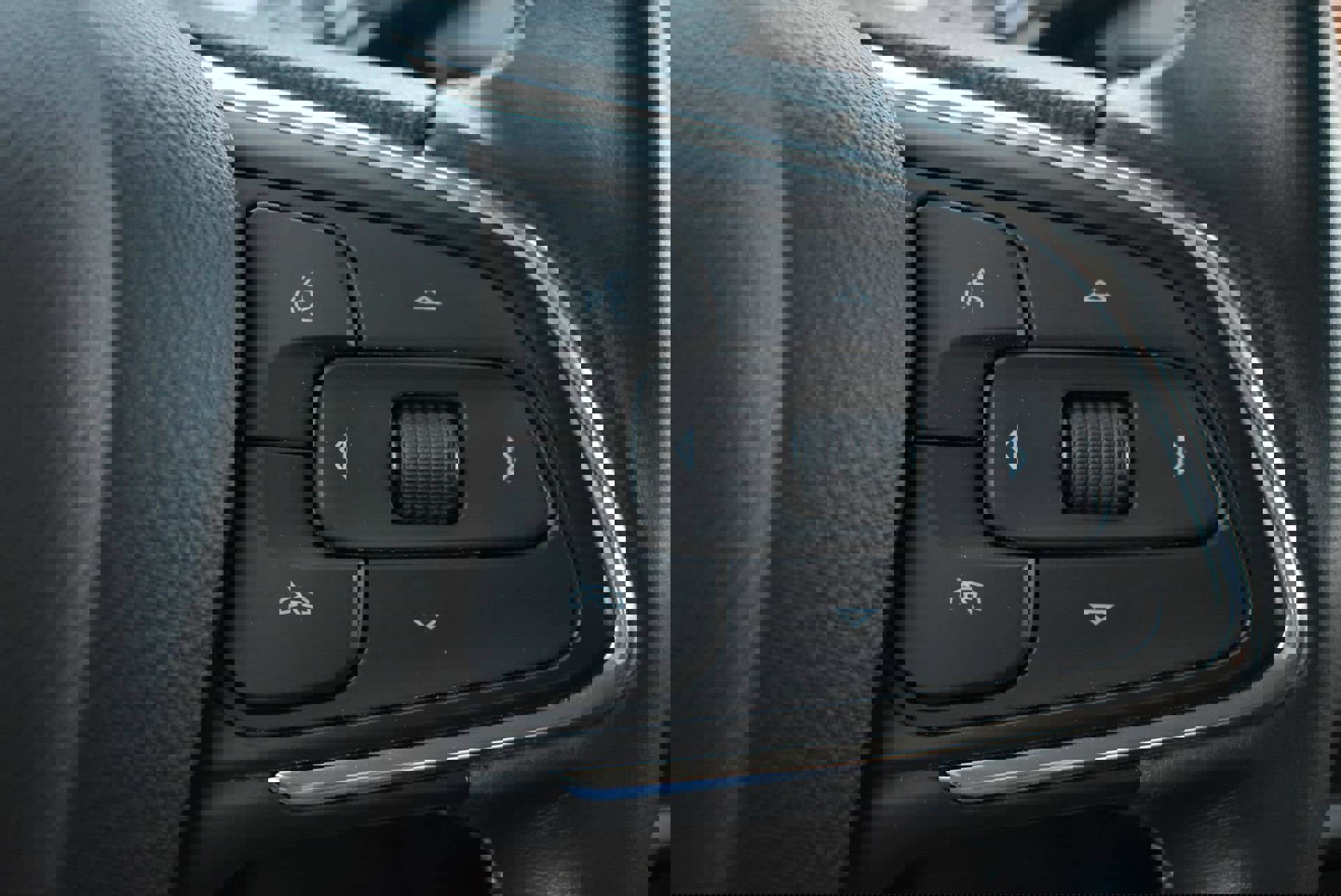 Used 2023 Buick Encore GX Select FWD image 22