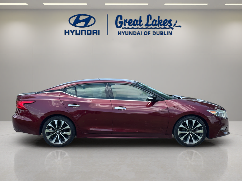 Used 2017 Nissan Maxima SR w/ Interior Lighting Package FWD image 6