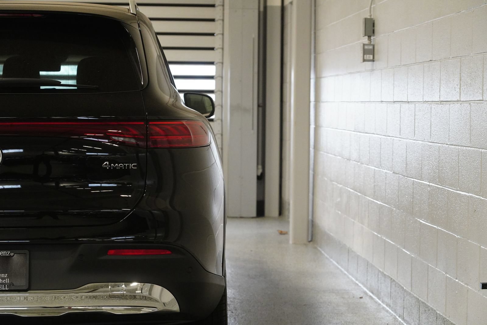 New 2026 Mercedes-Benz EQS 400 4MATIC SUV image 13