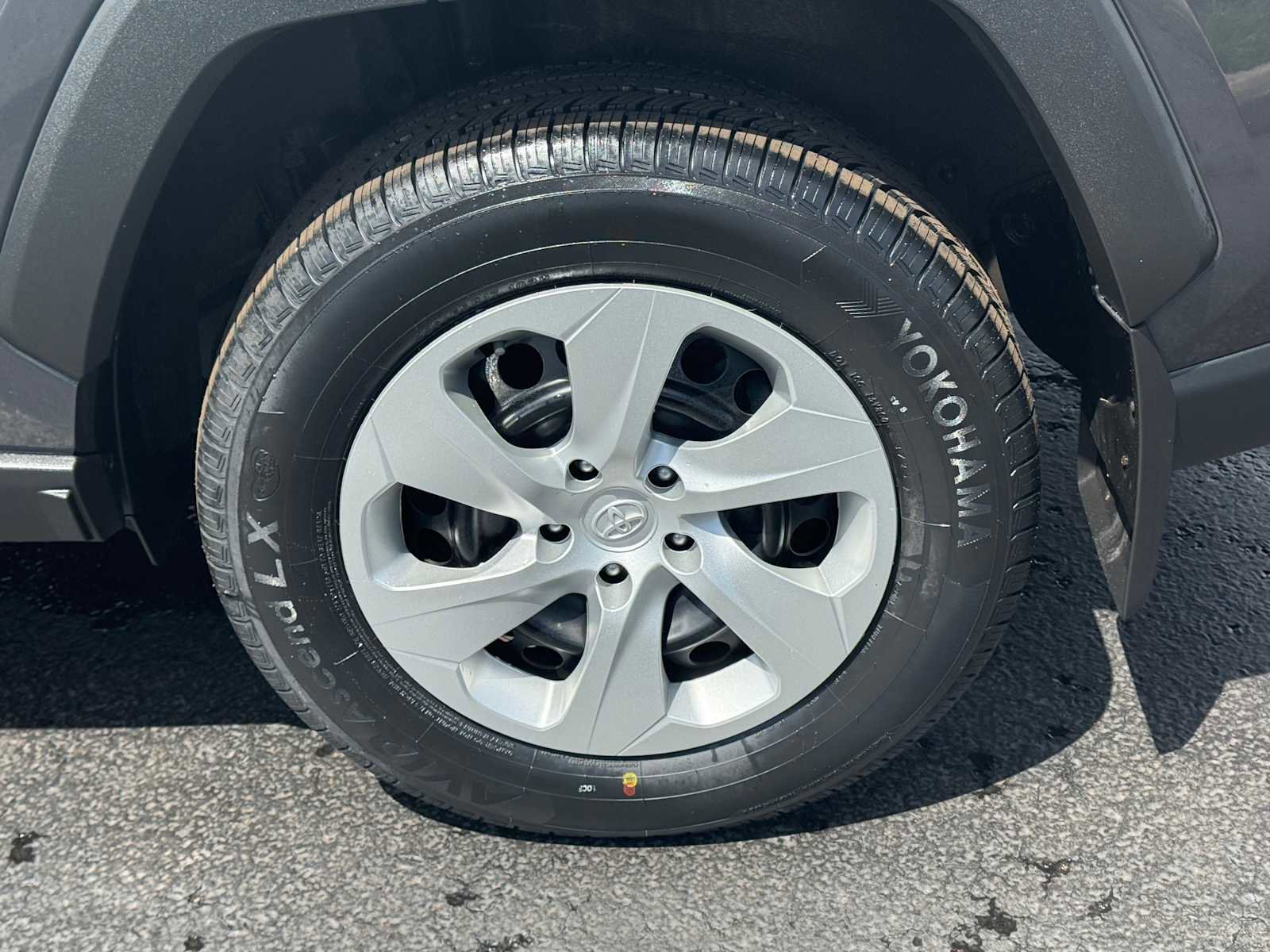 Certified 2023 Toyota RAV4 LE FWD image 9