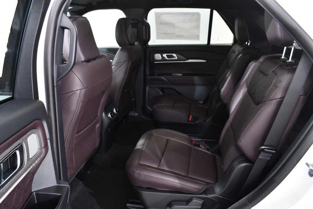 New 2026 Ford Explorer Platinum w/ LUX Leather Package image 16