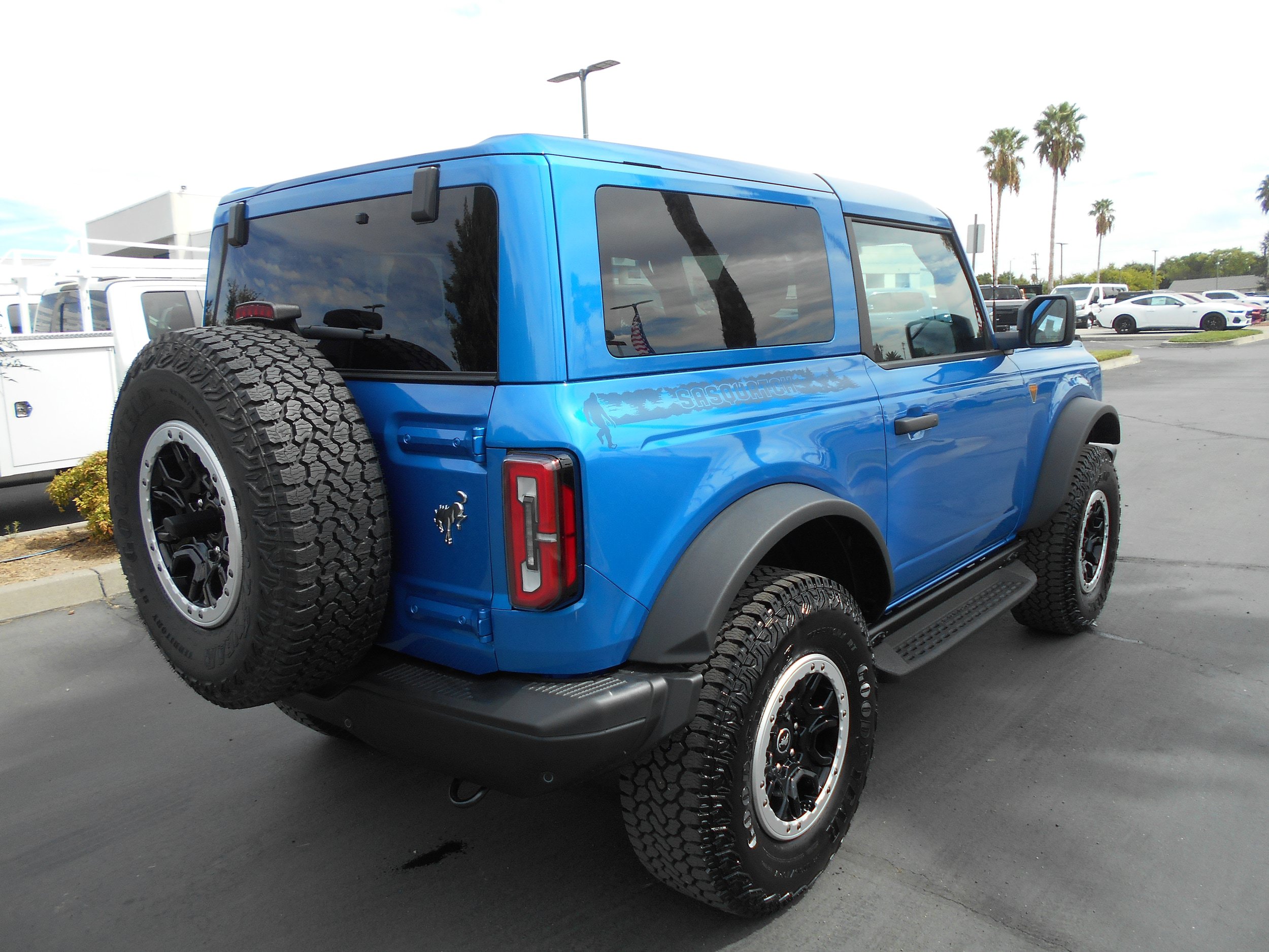 Used 2026 Ford Bronco Badlands AWD/4WD image 3