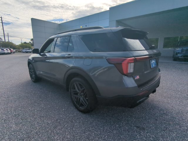 New 2027 Ford Explorer ST-Line w/ Premium Package RWD image 7