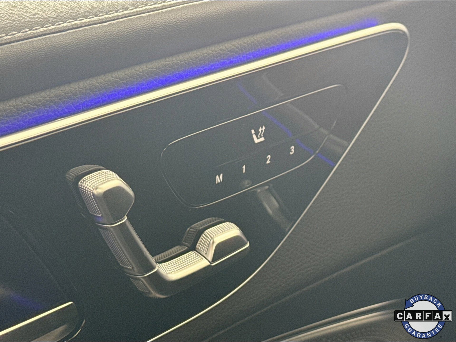 Used 2025 Mercedes-Benz GLC 350e 4MATIC image 22