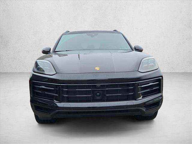 Used 2025 Porsche Cayenne E-Hybrid image 2
