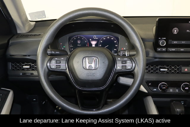 Used 2025 Honda Accord SE image 7