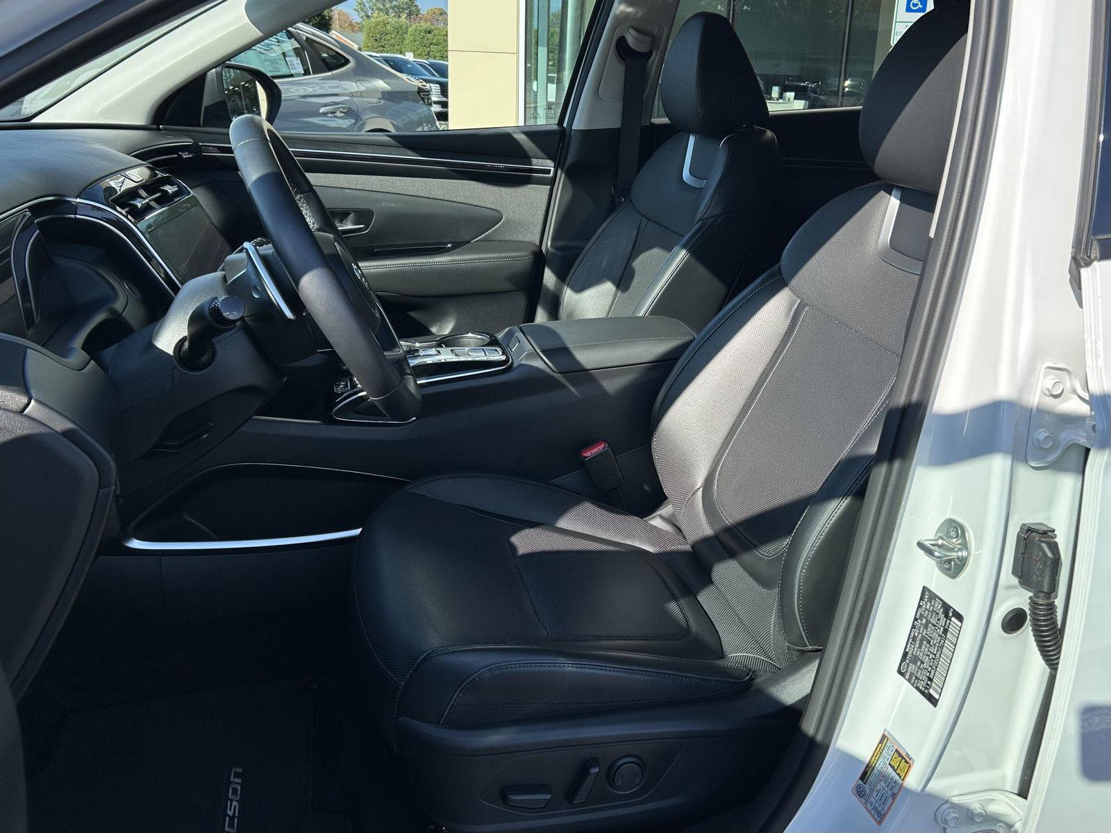 Used 2024 Hyundai Tucson Limited image 13