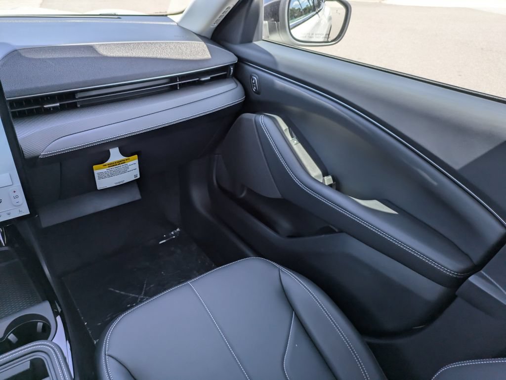 New 2026 Ford Mustang Mach-E Select w/ Comfort Package Lite RWD image 17