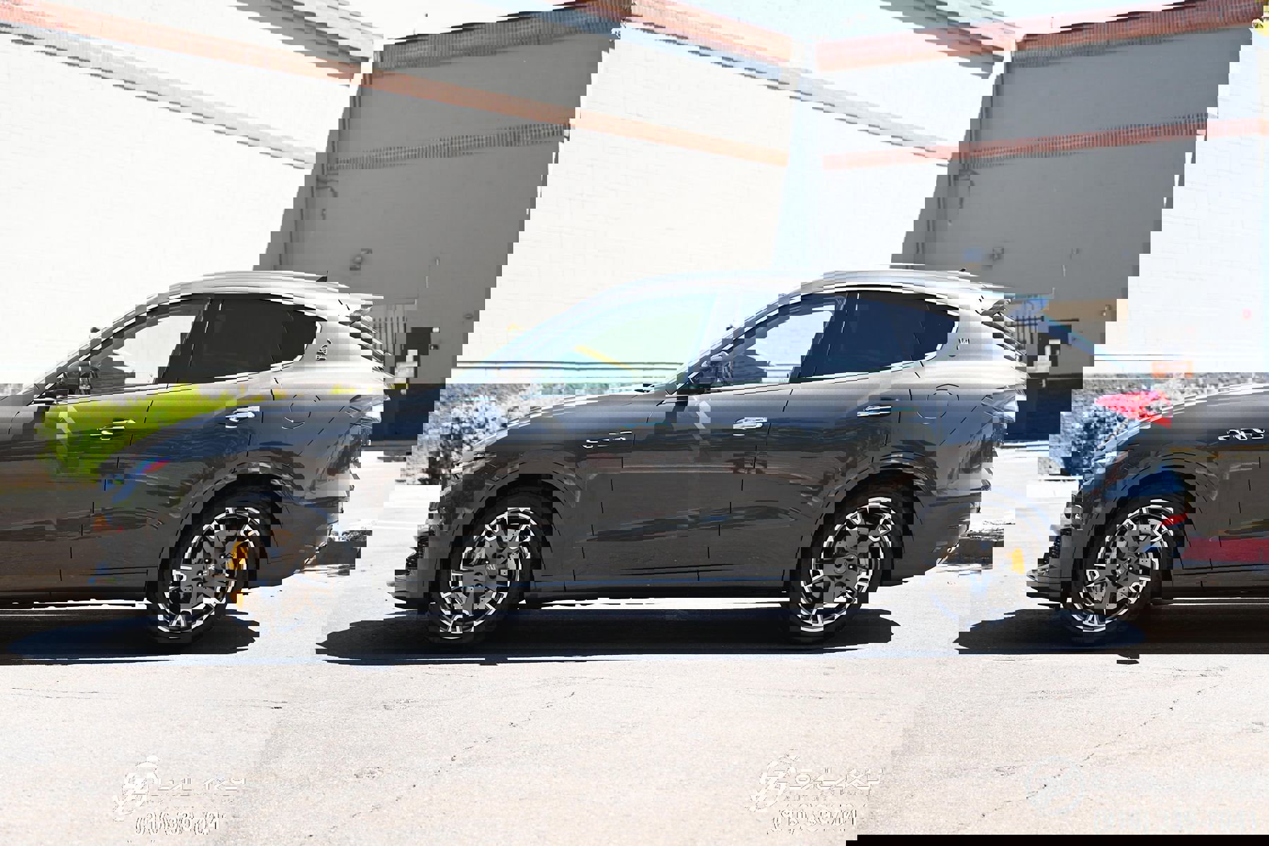 Used 2017 Maserati Levante S image 4