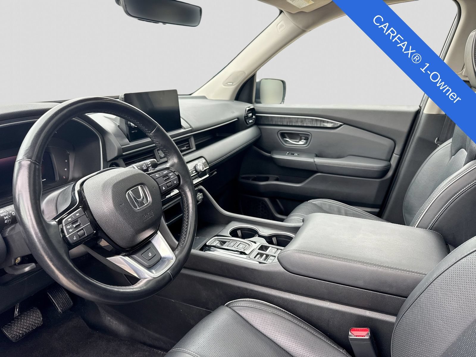 Used 2023 Honda Pilot Elite image 2