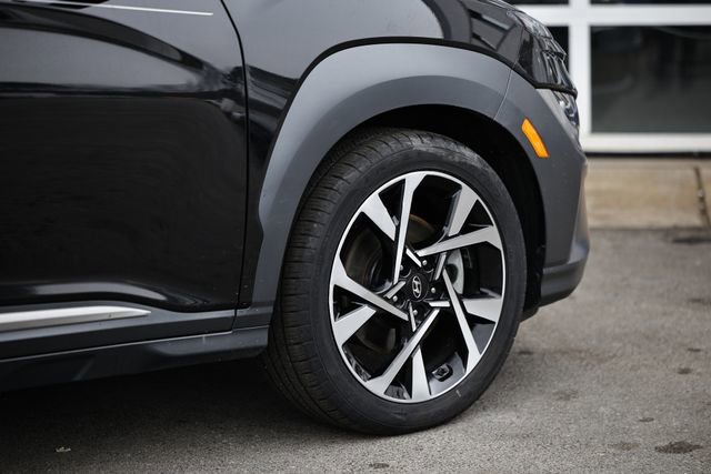 Used 2023 Hyundai Kona Limited image 5