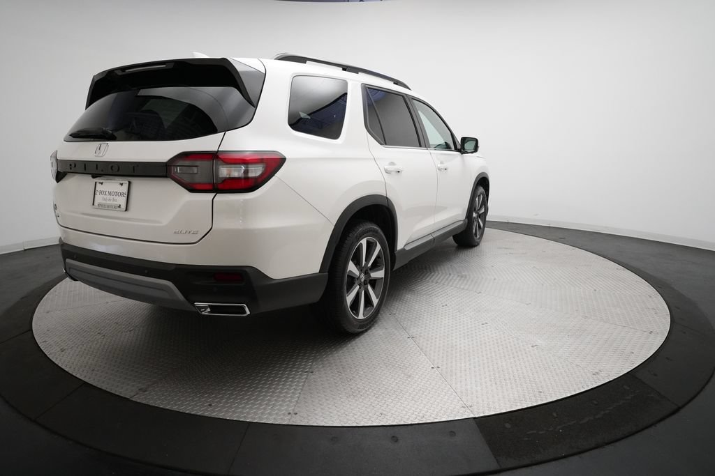 Certified 2025 Honda Pilot Elite image 38