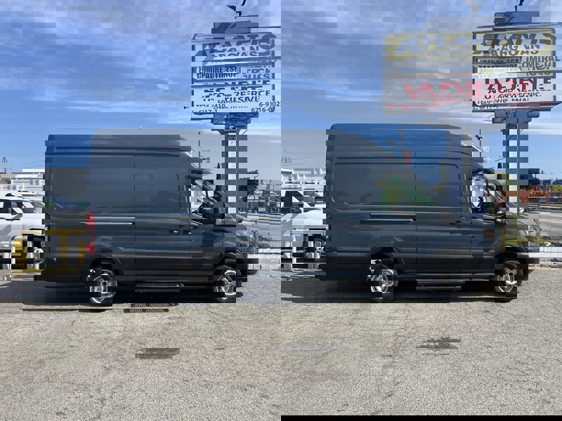 Used 2019 Ford Transit 250 148 High Roof Extended RWD image 2