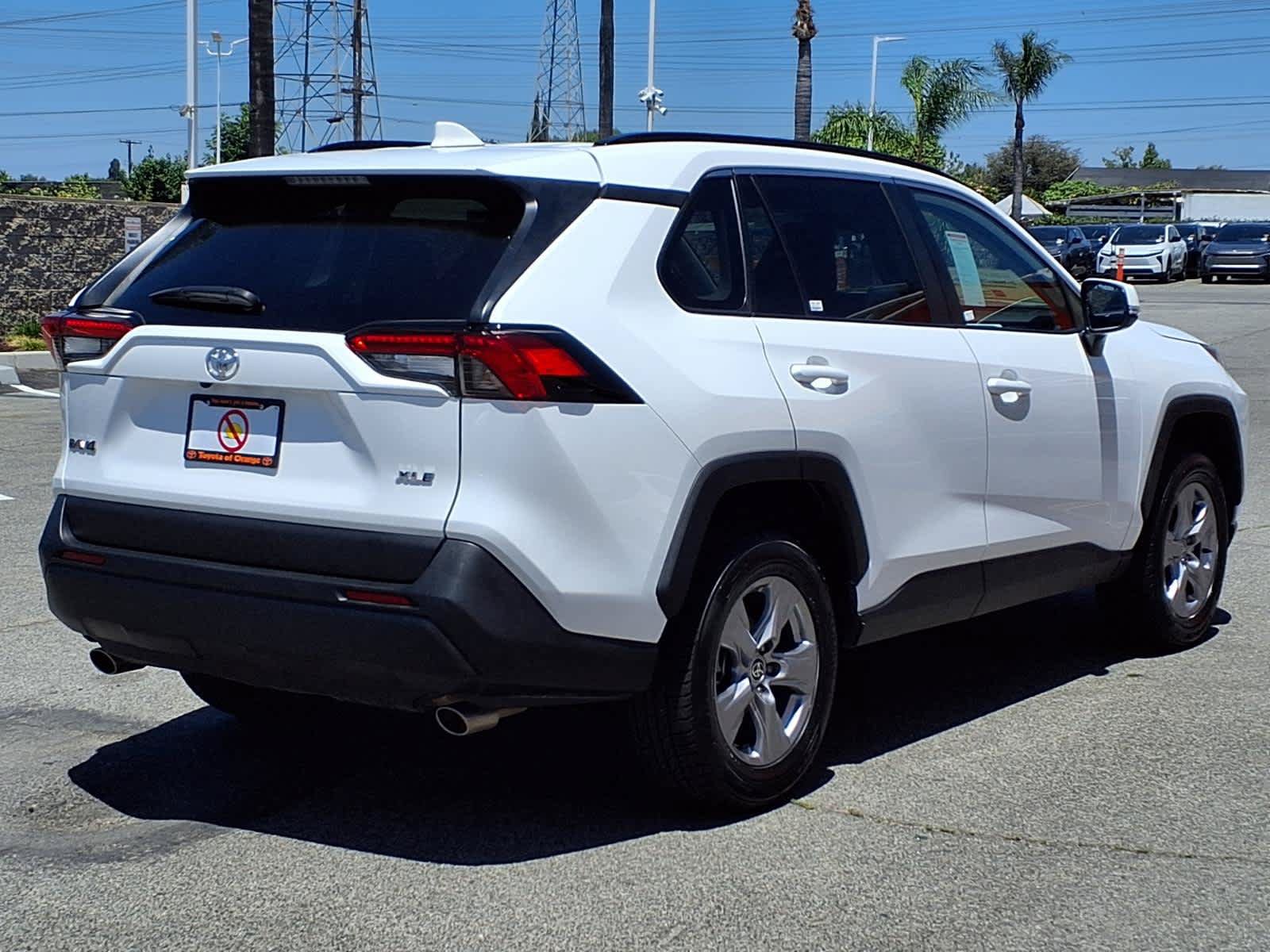 Certified 2025 Toyota RAV4 XLE FWD image 6