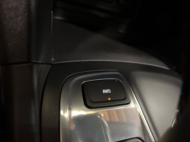 Used 2023 Chevrolet Equinox LS image 31