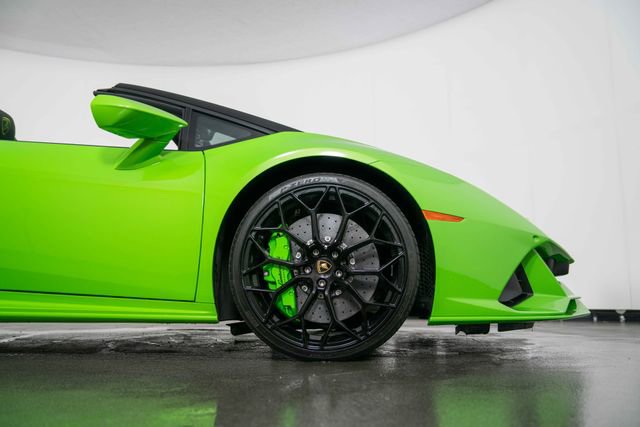 Used 2023 Lamborghini Huracan EVO AWD/4WD image 11