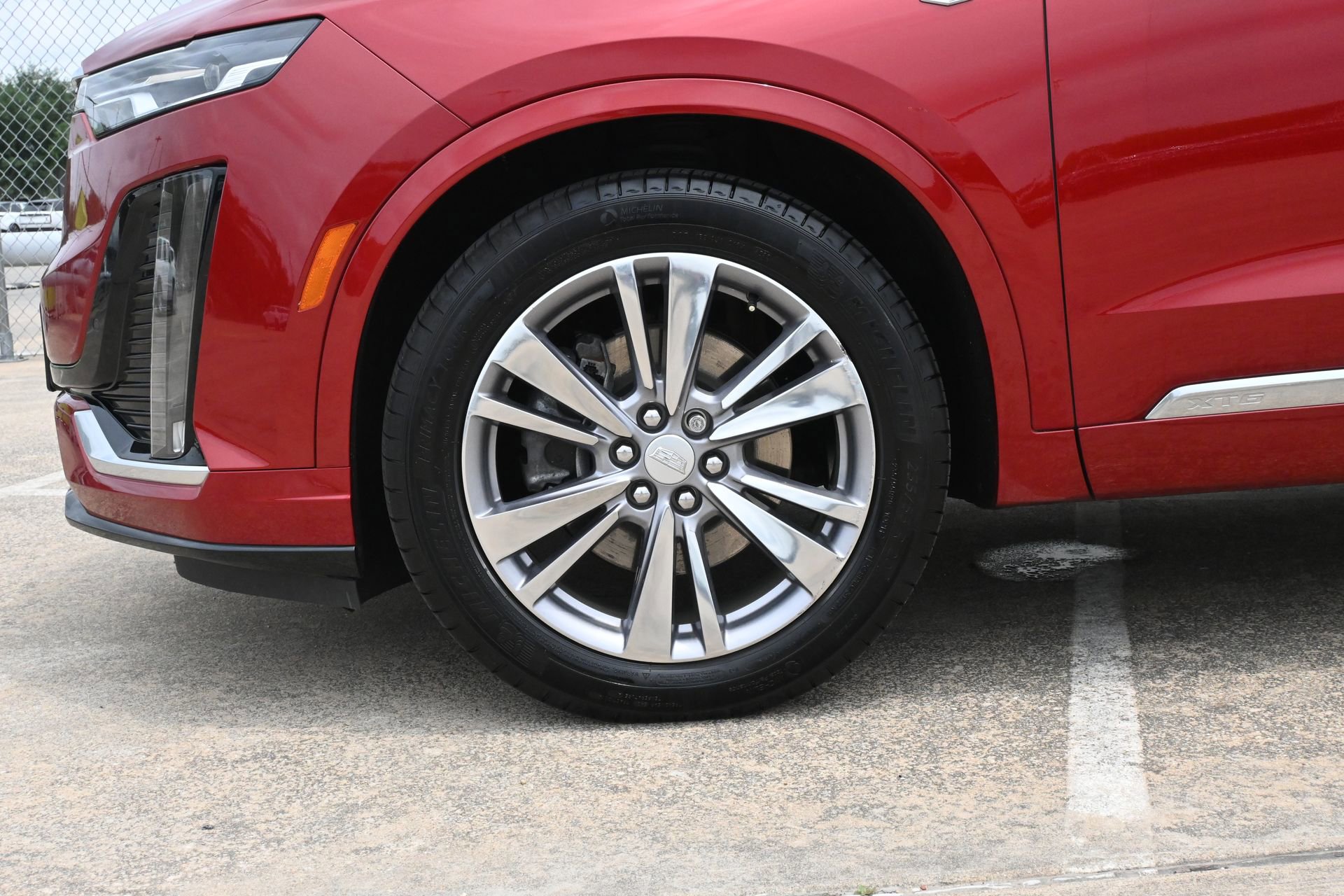 Used 2024 Cadillac XT6 Premium Luxury w/ LPO, Floor Liner Package FWD image 29