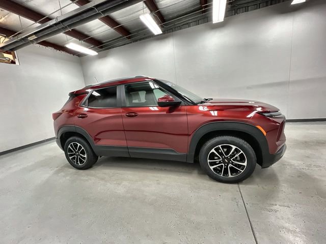 Certified 2025 Chevrolet TrailBlazer LT AWD/4WD image 9
