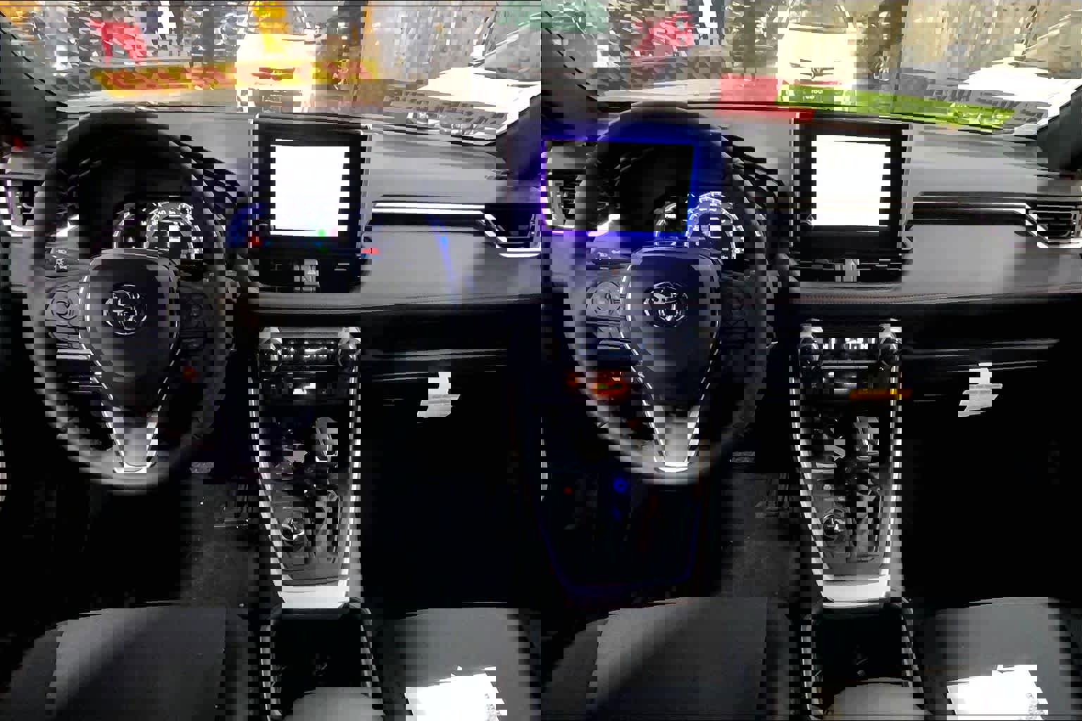 New 2025 Toyota RAV4 SE image 5