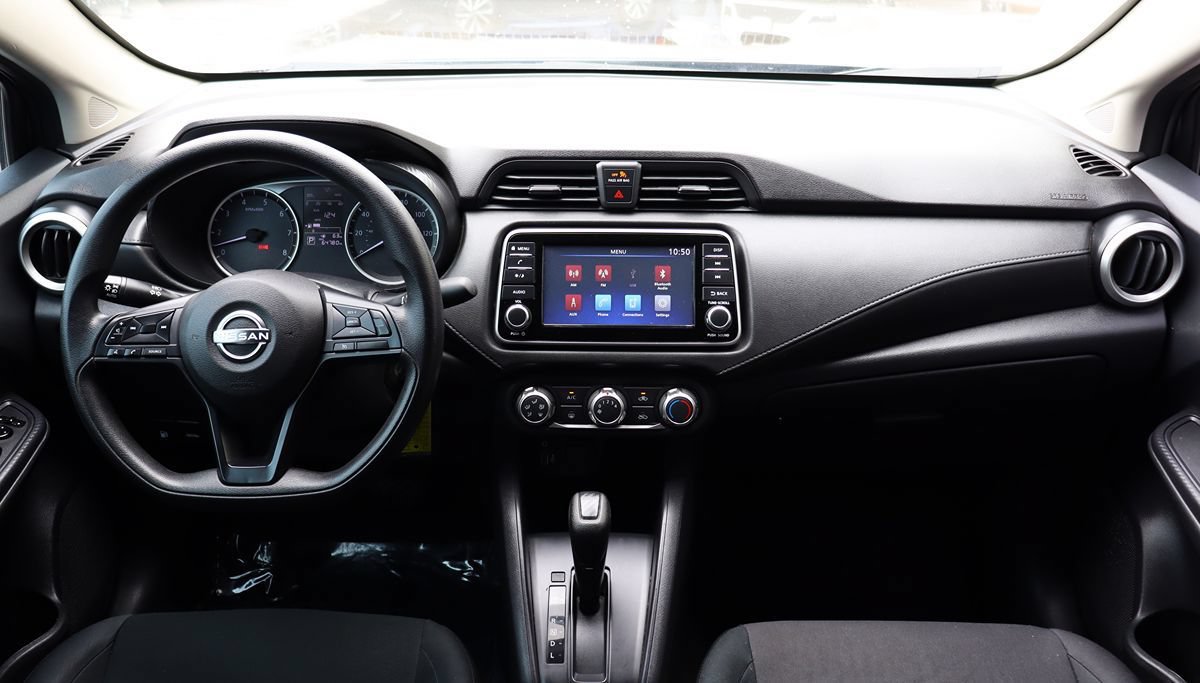 Used 2024 Nissan Versa S w/ Trunk Package FWD image 32