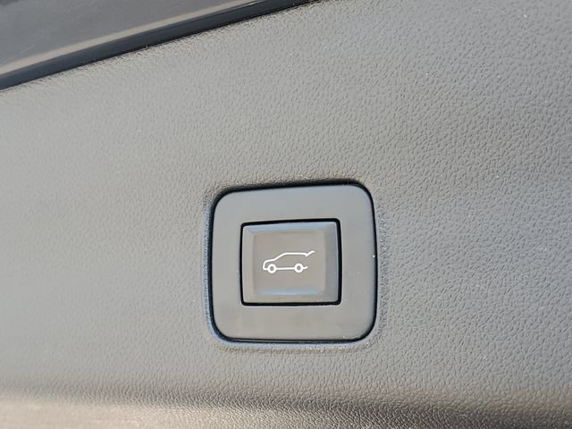 Certified 2022 Chevrolet TrailBlazer RS w/ Sun and Liftgate Package AWD/4WD image 8