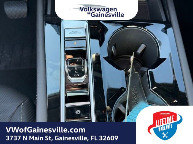 Used 2025 Volkswagen Atlas Cross Sport SE image 26