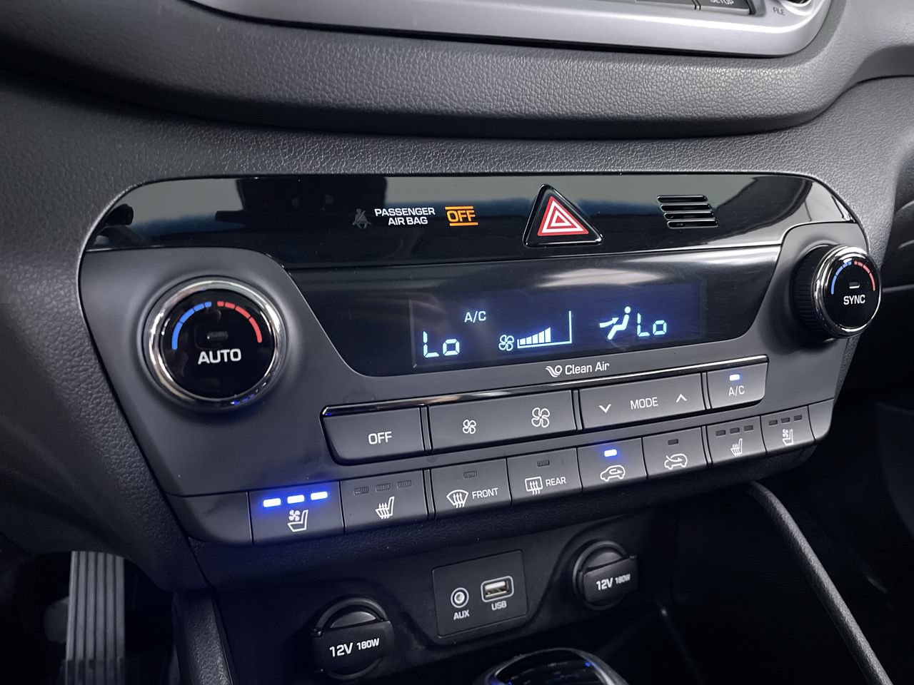 Used 2016 Hyundai Tucson Limited w/ Option Group 03 AWD/4WD image 17