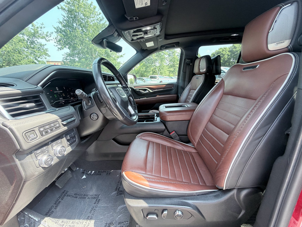 Used 2023 GMC Yukon Denali Ultimate AWD/4WD image 22