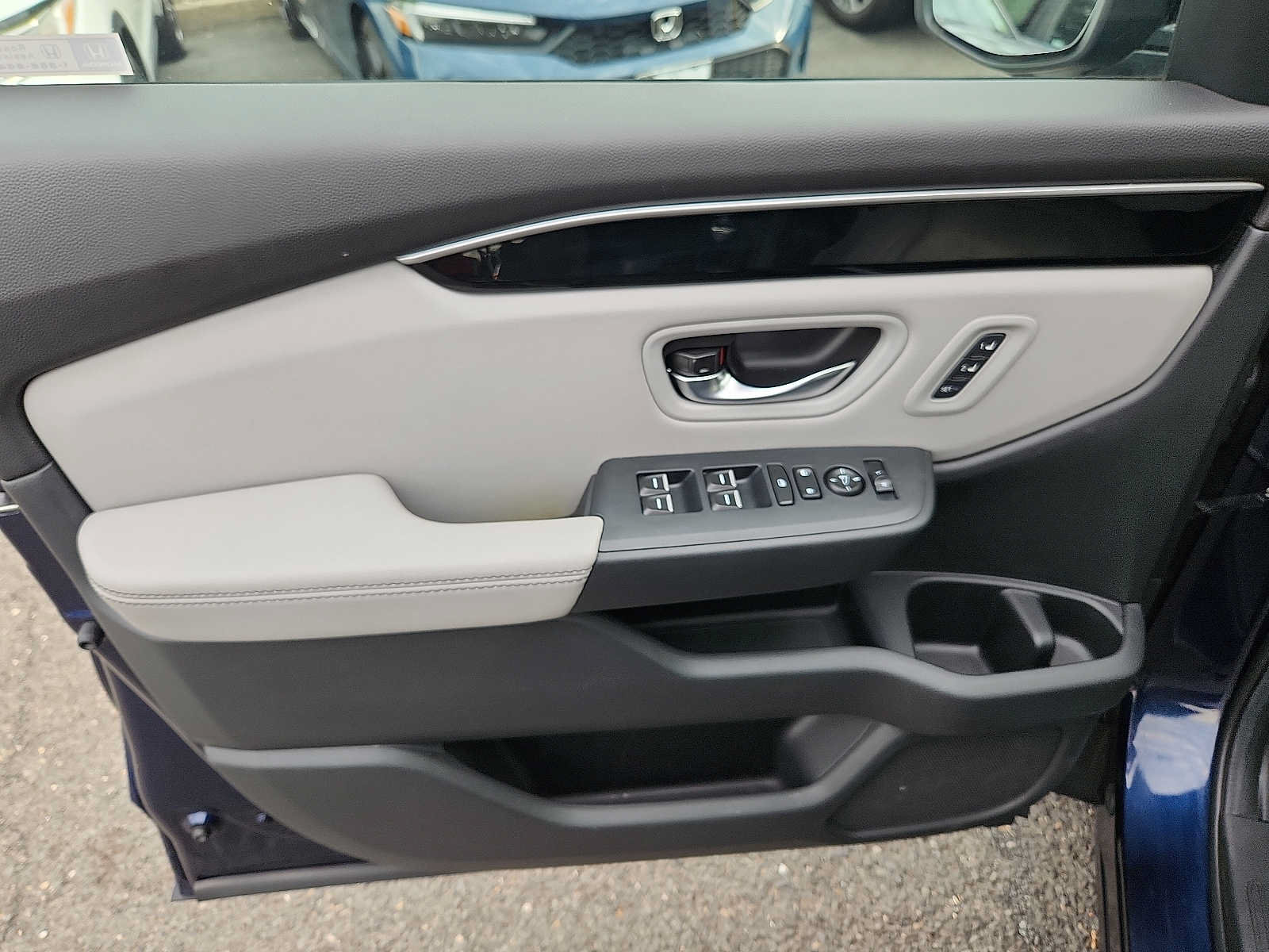 Certified 2023 Honda Pilot Touring image 12