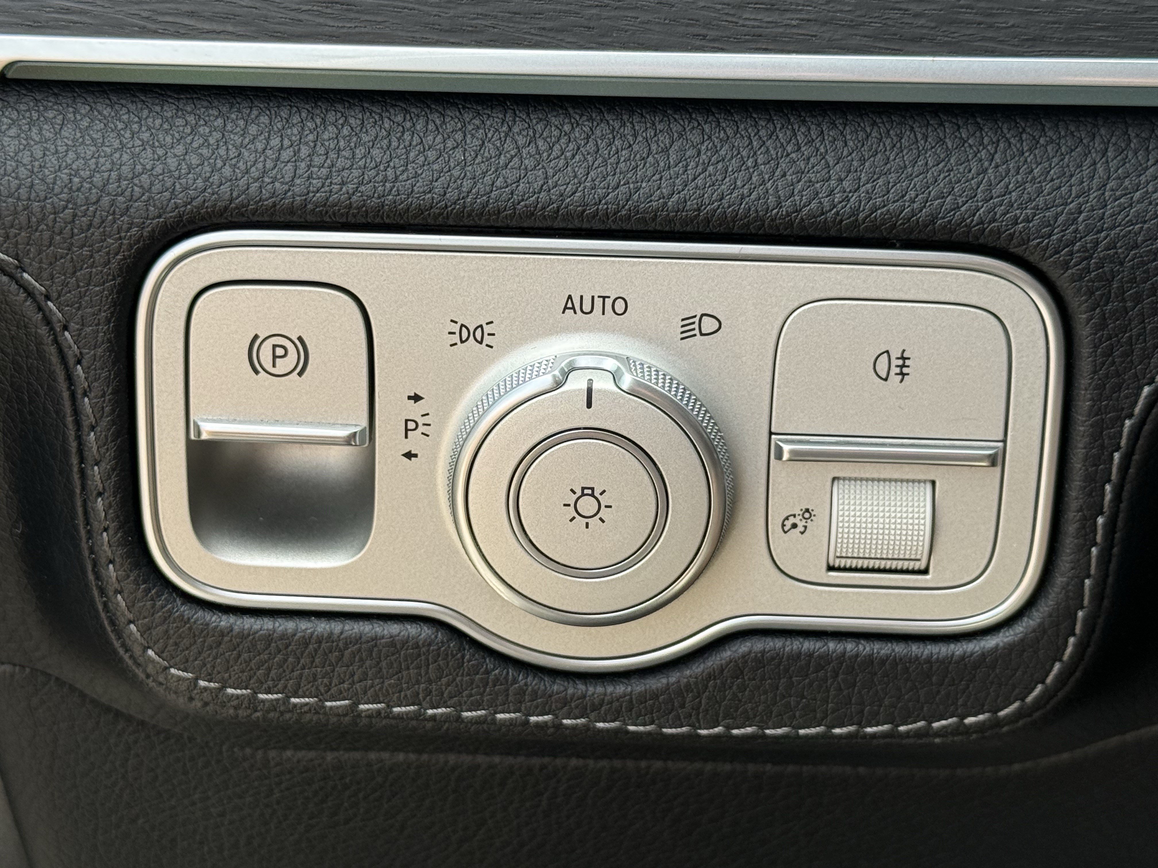 Used 2022 Mercedes-Benz GLE 450 4MATIC image 25