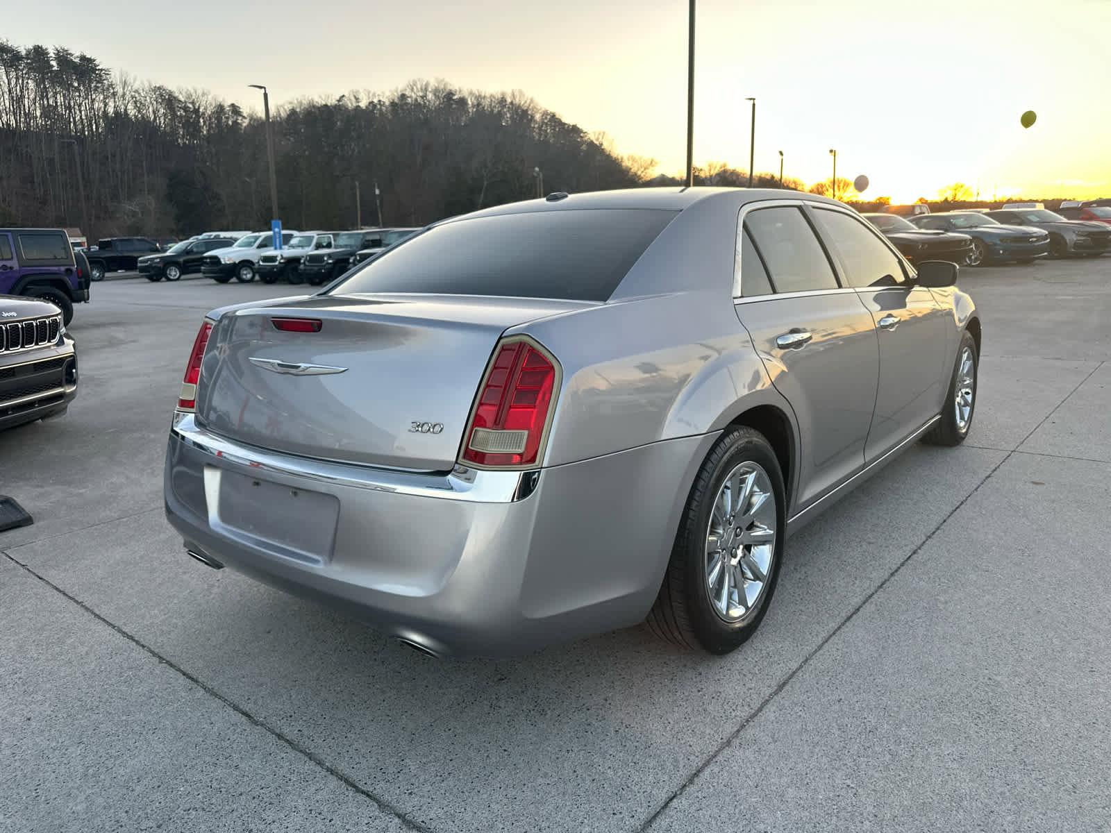Used 2011 Chrysler 300 Limited image 7