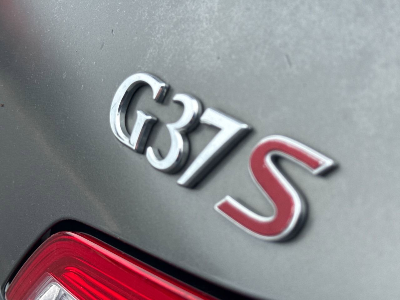 Used 2010 INFINITI G37 Sport w/ Navigation Pkg image 10